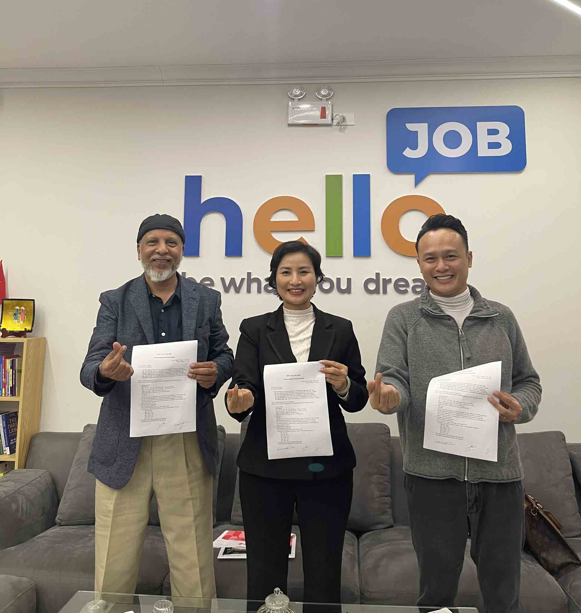 Hoạt động HelloJob 1